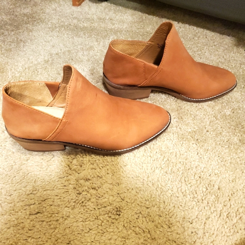 Lucky ankle boots